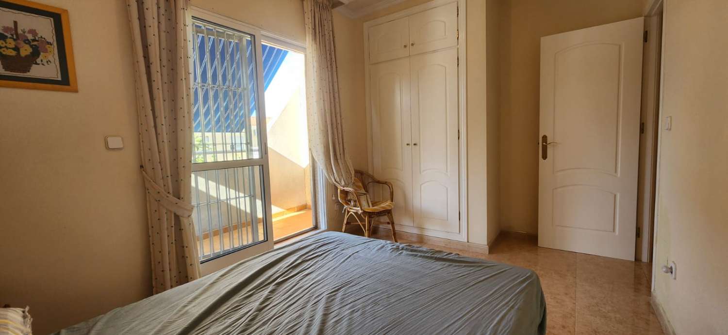 Bungalow met 3 slaapkamers en zwembad in La Mata-Torrevieja (Zuid-Costa Blanca)