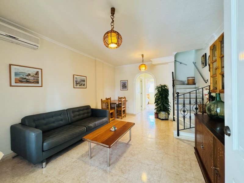 Bungalow met 3 slaapkamers en zwembad in La Mata-Torrevieja (Zuid-Costa Blanca)