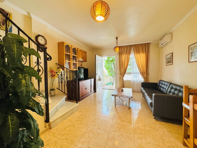 Bungalow met 3 slaapkamers en zwembad in La Mata-Torrevieja (Zuid-Costa Blanca)