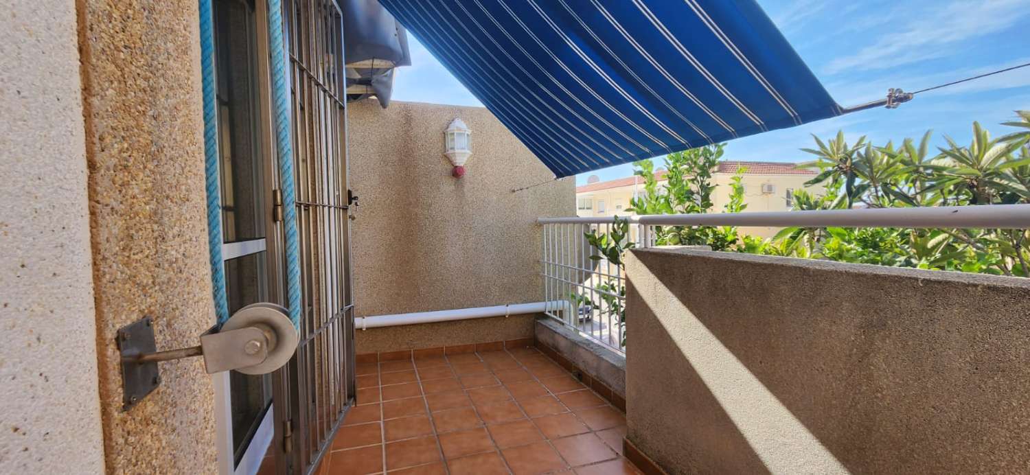 Bungalow met 3 slaapkamers en zwembad in La Mata-Torrevieja (Zuid-Costa Blanca)
