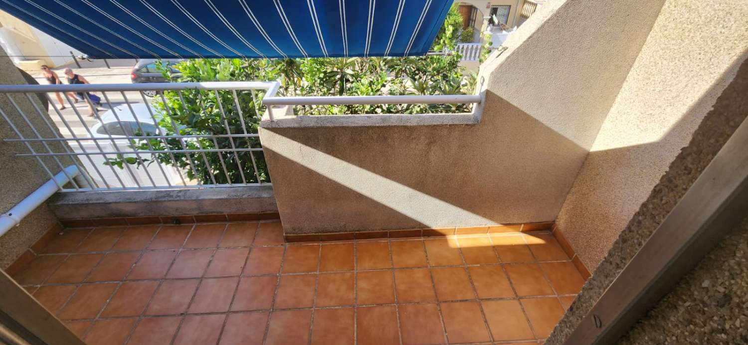 Bungalow met 3 slaapkamers en zwembad in La Mata-Torrevieja (Zuid-Costa Blanca)