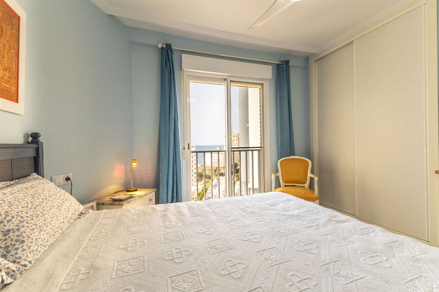 Apartament z 2 sypialniami i widokiem na morze w Calpe (Costa Blanca)