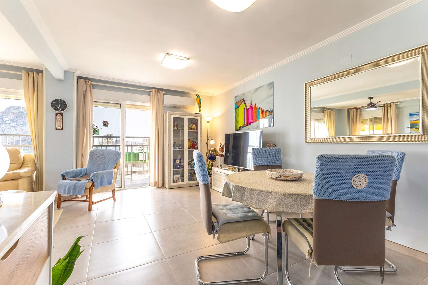 Apartament z 2 sypialniami i widokiem na morze w Calpe (Costa Blanca)
