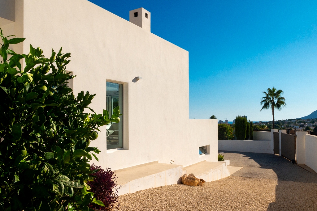 Moderne Villa zum Verkauf mit Meerblick in Calpe (Costa Blanca, Alicante)