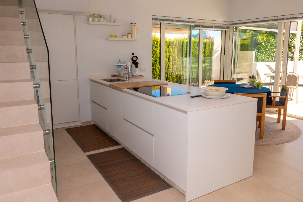 Moderne Villa zum Verkauf mit Meerblick in Calpe (Costa Blanca, Alicante)