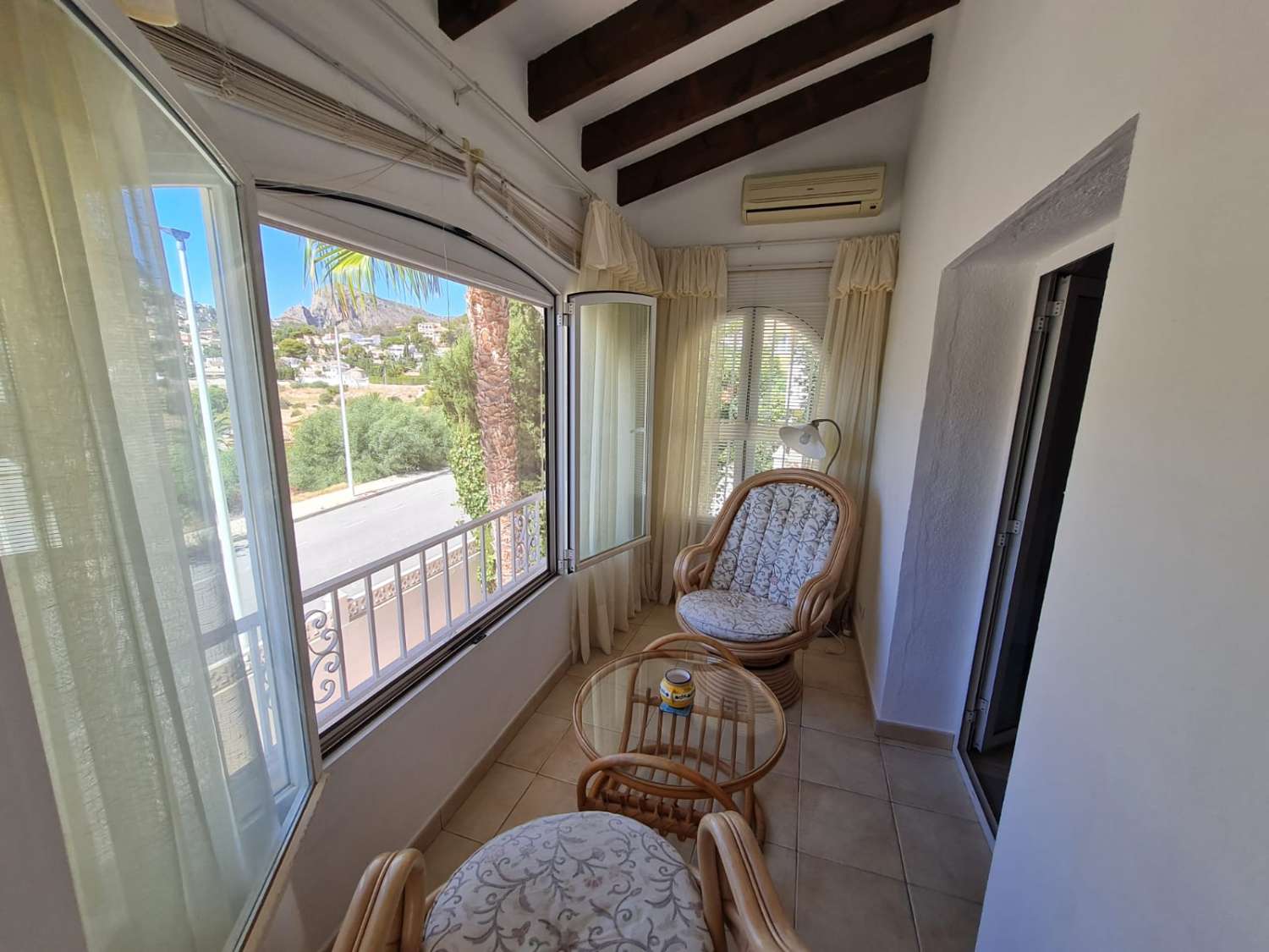 Chalet independiente con piscina y 3 dormitorios en Calpe_Alicante_Costa Blanca Norte