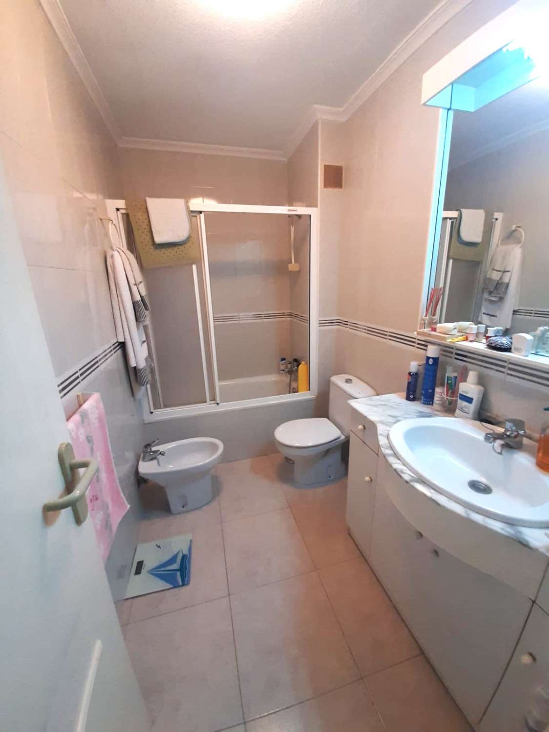 Dúplex 2 dormitorios con vistas mar y a 100 m de la playa en Torrevieja_Alicante_Costa Blanca Sur.