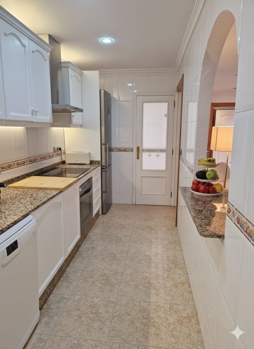 Dúplex en esquina en urbanización cerrada con piscina comunitaria y zonas verdes en Playa Flamenca_Orihuela Costa_Alicante_Costa Blanca Sur.