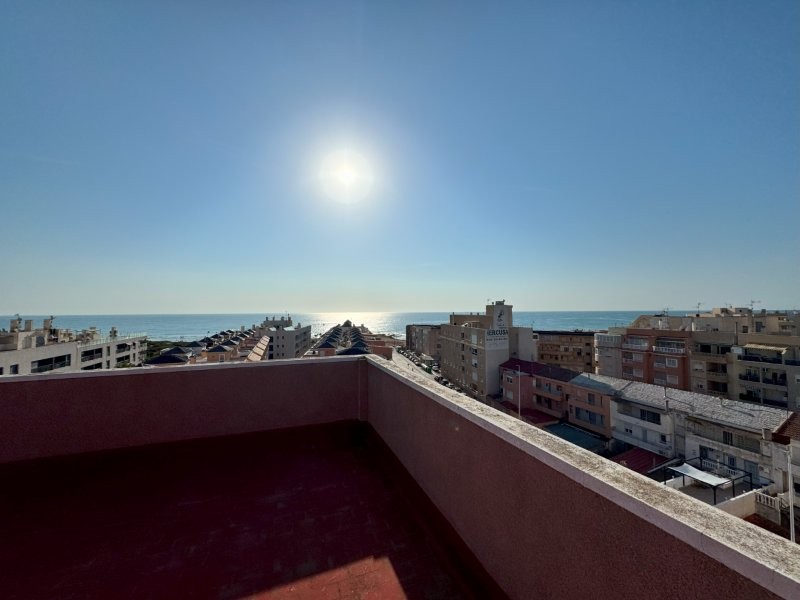 Appartement de 2 chambres avec piscine, garage et à 200 m de la plage à La Mata_Torrevieja_Alicante