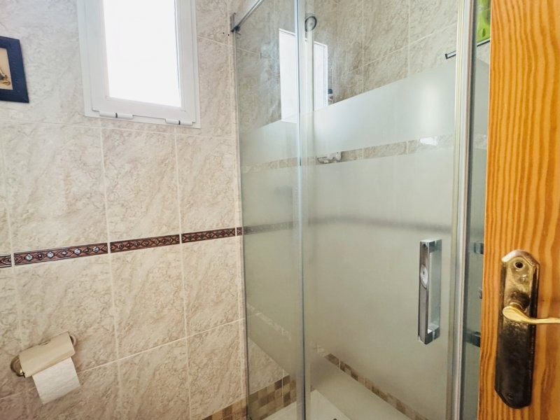 Apartamento ático de 2 dormitorios a 200 m de la playa en La Mata_Torrevieja (Alicante)