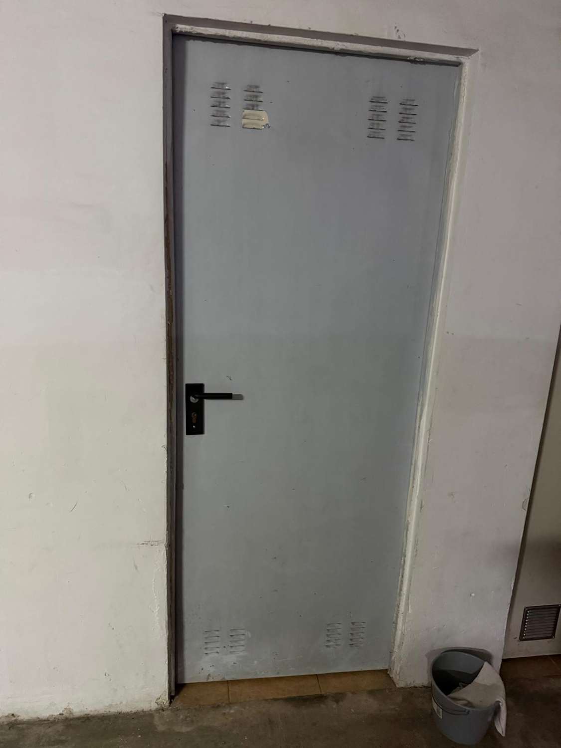 Apartamento con 2 dormitorios, parking, trastero, piscina y vistas mar en Cartagena (Murcia)