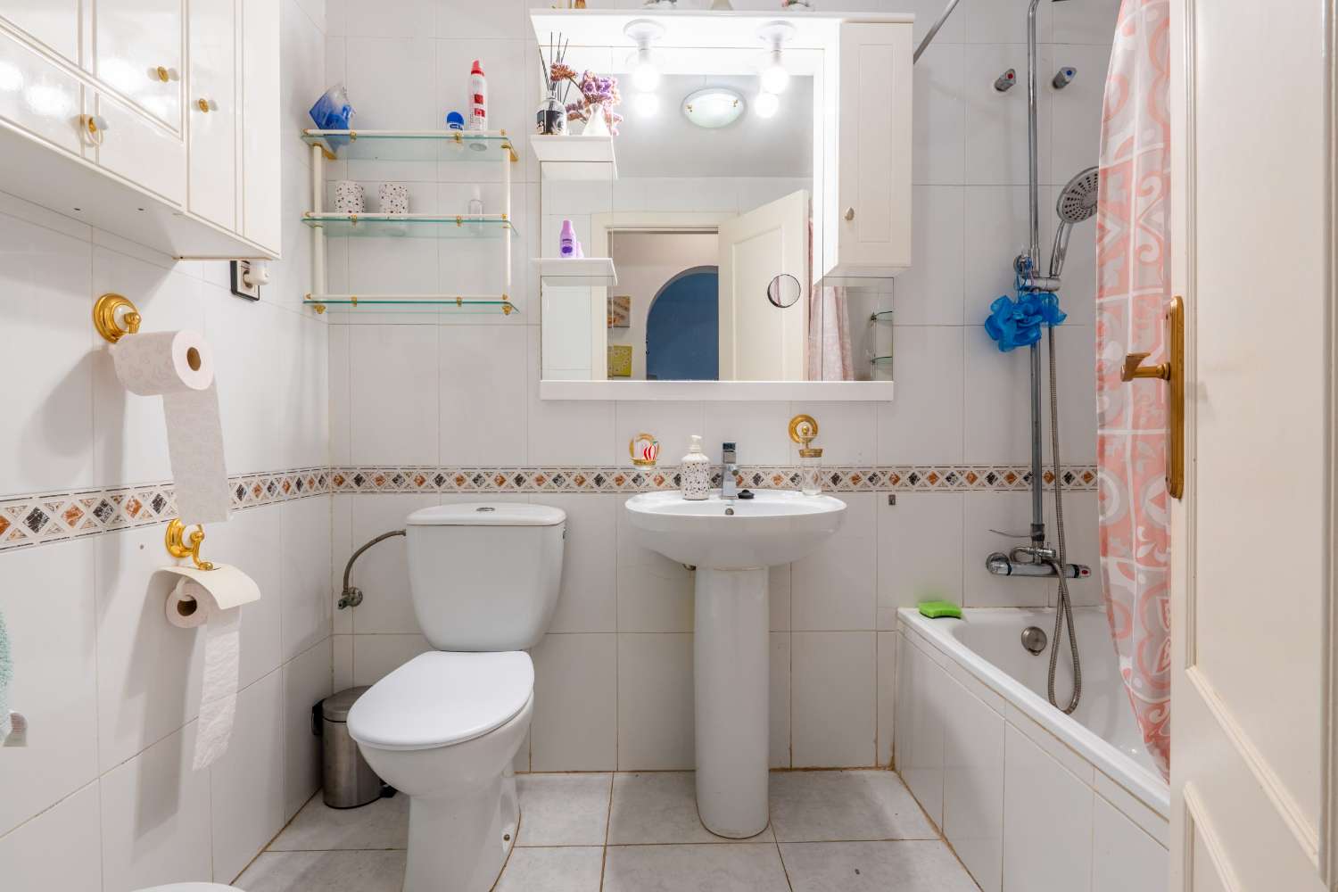 Bungalow op de begane grond met 2 slaapkamers en gemeenschappelijk zwembad in Orihuela Costa (Alicante).