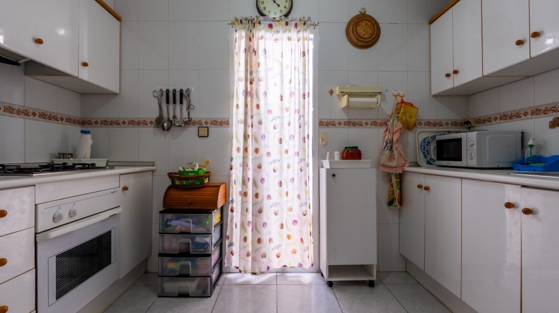 Bungalow op de begane grond met 2 slaapkamers en gemeenschappelijk zwembad in Orihuela Costa (Alicante).