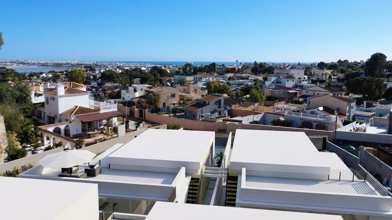 Вилла в продаже в Torrevieja