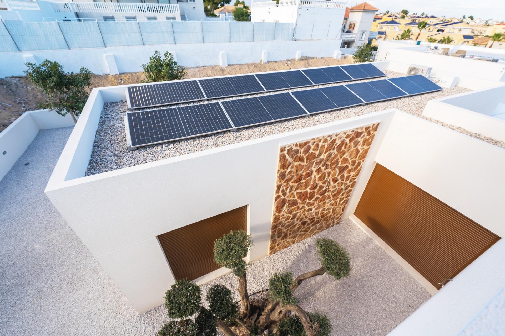 Villa for sale in Benejúzar