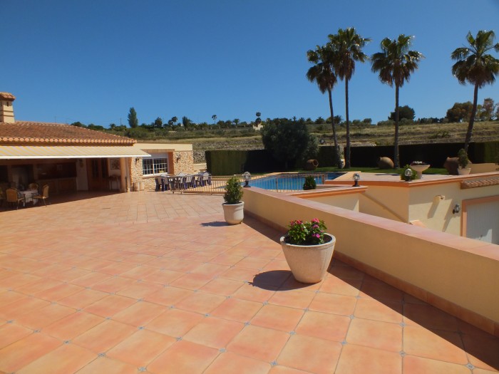 LUXURY FINCA WITH 11,000 m² OF LAND IN CALPE/TEULADA (COSTA BLANCA)