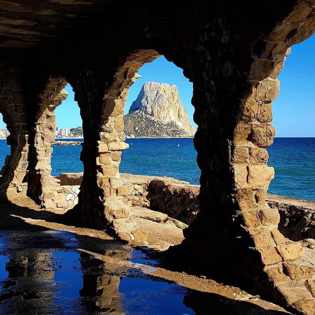 2-Sterne-Hotel mit brandneuen Einrichtungen in Calpe.