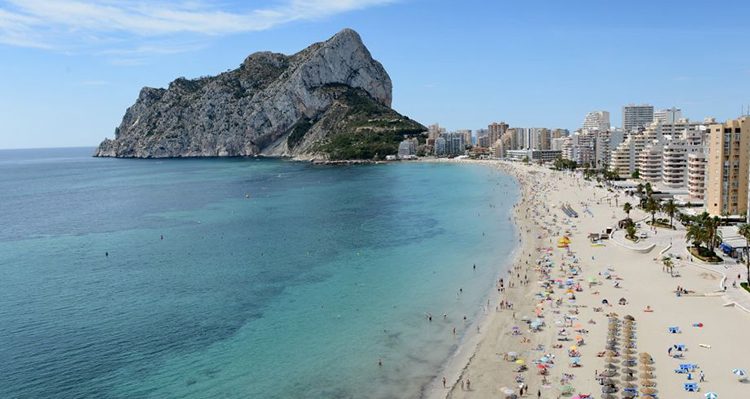 2-Sterne-Hotel mit brandneuen Einrichtungen in Calpe.