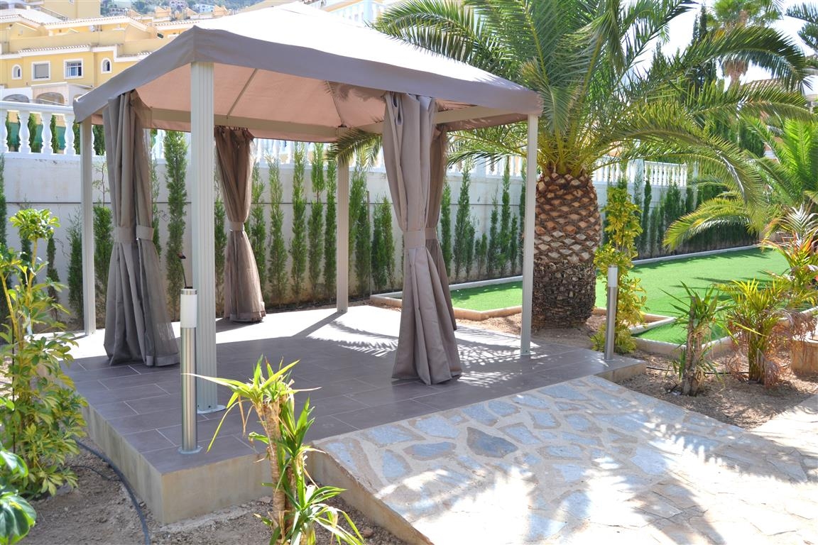 Luxe villa met zeezicht in Calpe (Costa Blanca)