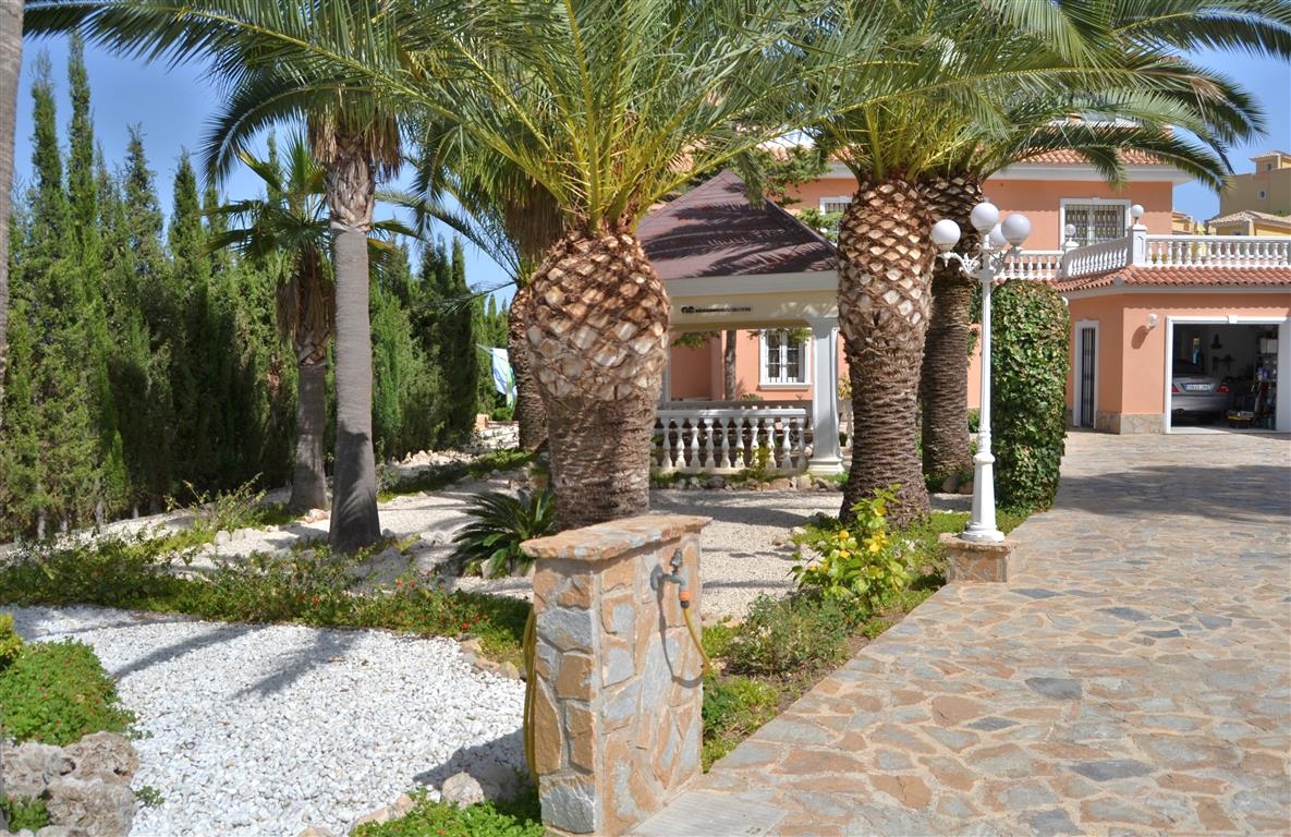 Luxe villa met zeezicht in Calpe (Costa Blanca)