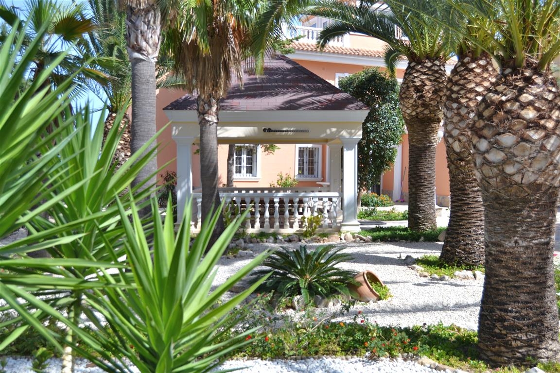 Luxe villa met zeezicht in Calpe (Costa Blanca)