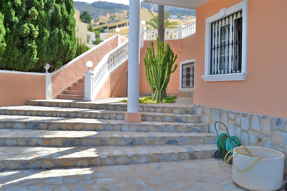 LUXE VILLA IN CALPE.