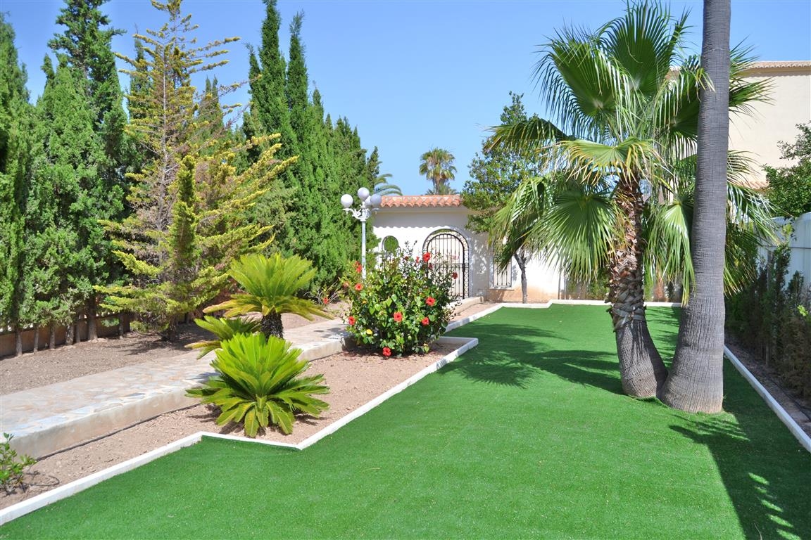 Luxe villa met zeezicht in Calpe (Costa Blanca)