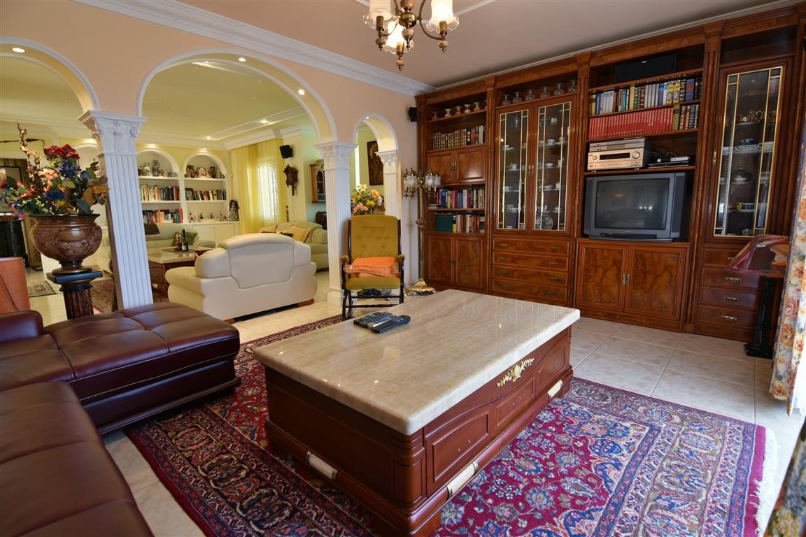 Luxe villa met zeezicht in Calpe (Costa Blanca)