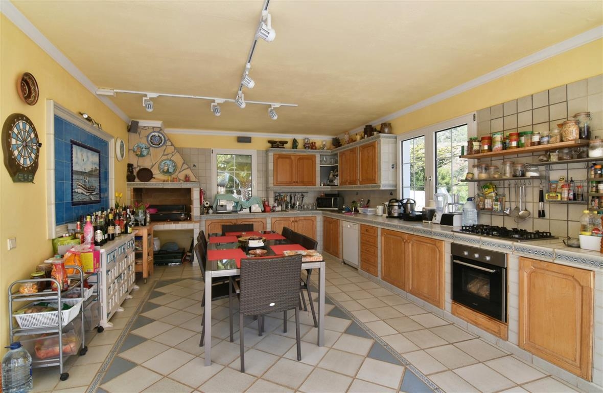 Luxe villa met zeezicht in Calpe (Costa Blanca)