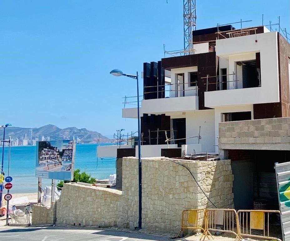 Appartements luxueux (8 unités) sur la 1ère ligne de la plage de Poniente à Benidorm (Costa Blanca)